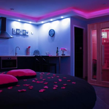 Nuit Vip Spa Sauna Privatif Le Rove Luaran gambar